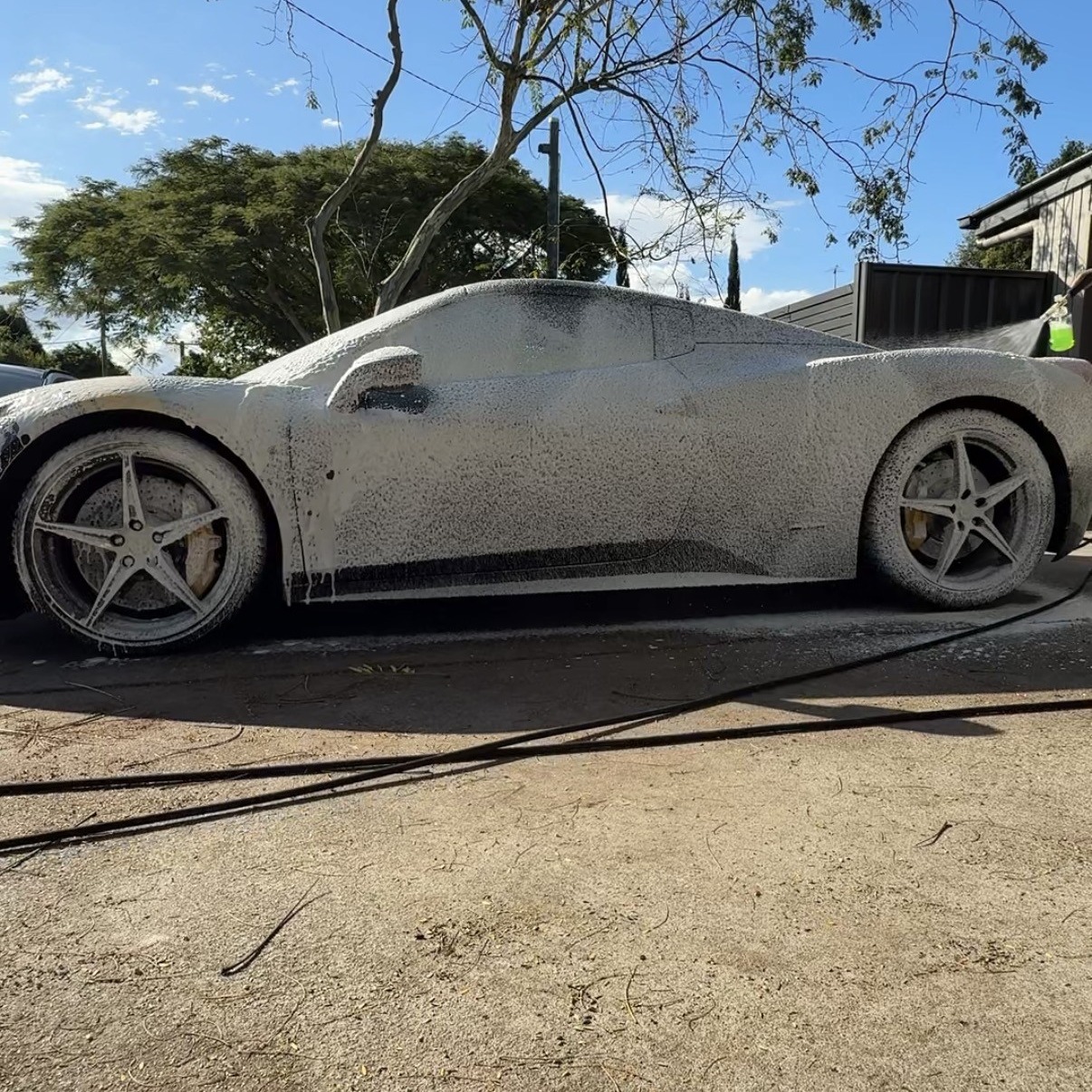 Snow foam pre-wash finish
